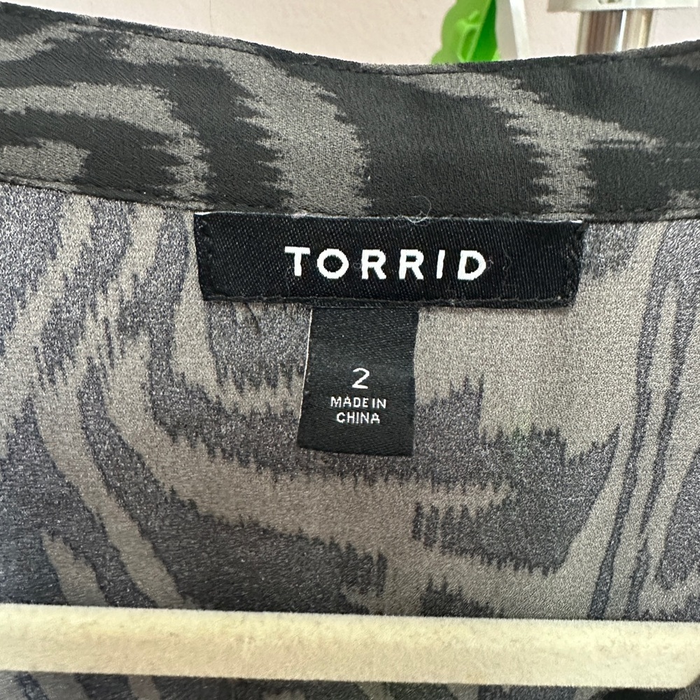 Torrid Button Down Black And Grey Zebra Pattern B… - image 2